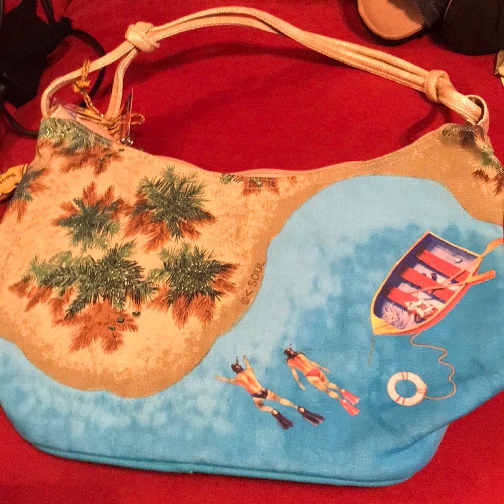 Cute carribean purse!